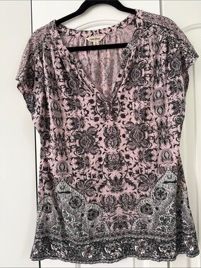 Lucky Brand Pink and Black Paisley V-Neck Tunic Top